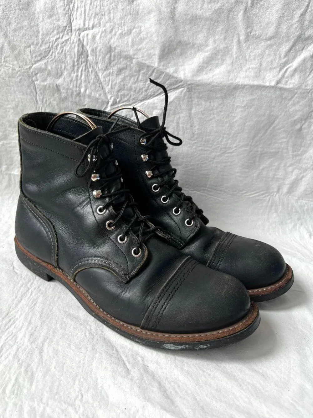 Red Wing boots Iron Ranger 8114 US mens 9.5 black leather cap toe cork sole